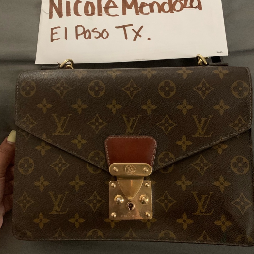 Authentic Louis Vuitton Concorde - Picture 2 of 16